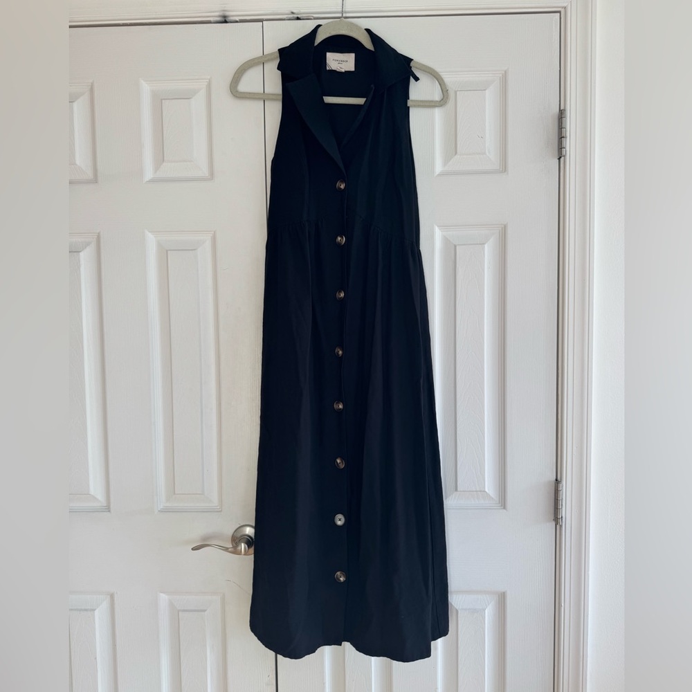Pomander Place Black Sleeveless Button-Down Maxi Dress